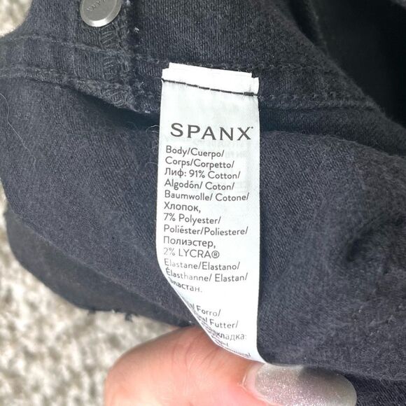 Spanx Jeans Women’s LT Black Pull On Cropped Skinny with Frayed Raw Edge Hem - Picture 5 of 7